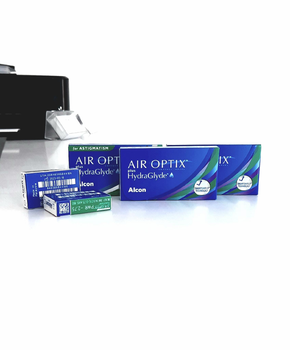 Контактні лінзи Air Optix plus HydroGlyde Alcon +4.00 D