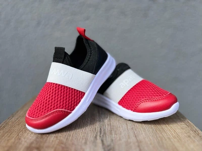 Дитячі кросівки для хлопців Apawwa Red 25, червоно-чорні