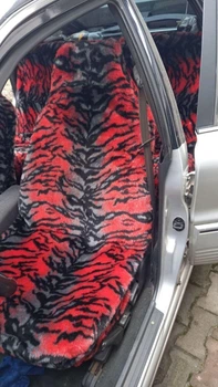 Автомобильные универсальные чехлы салона на сиденья красные меховые комплект UN0061
