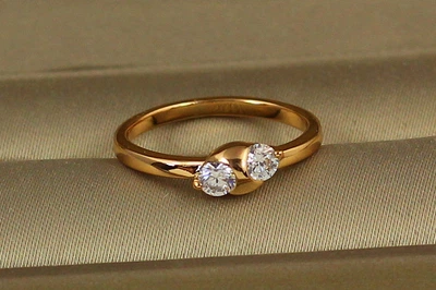 Кільце Xuping Jewelry два камінчика р 15 золотисте