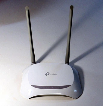 Маршрутизатор Wi-Fi роутер TP-Link TL-WR840N v.05 б/у