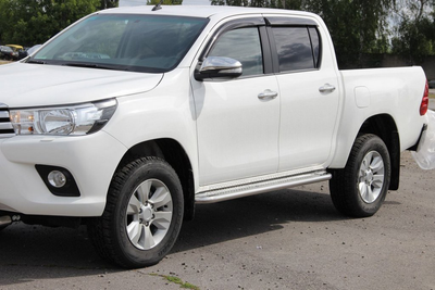 Боковые пороги KB001 (нерж) 51 мм для Toyota Hilux 2015- гг