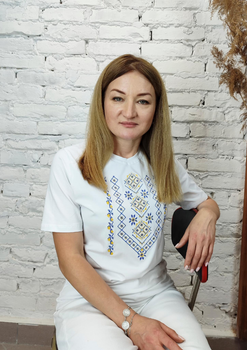 Футболка вишиванка біла вишита синьо жовтим хрестиком XL 01400 -XL