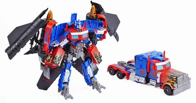 Трансформер Star Toys W 8817 A подвижные элементы, металлические детали, аксессуары, оружие, в коробке