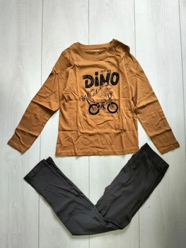 Пижама (кофта+штаны) коричнево-серая Dino Kiabi 126-131см (400098426)