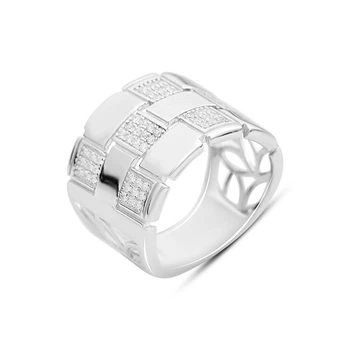 Серебряное кольцо с фианитами, вес изделия 7,11 гр (2161806)