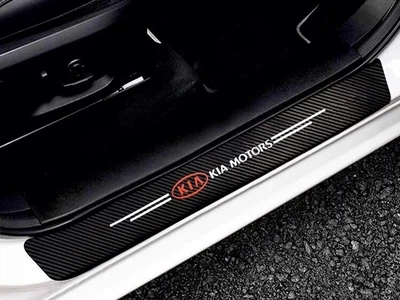 Карбоновые защитные наклейки на пороги автомобиля KIA 4шт