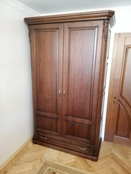 Шкаф распашной ПАГАНИНИ из массива дуба ширина 1,24м Орех