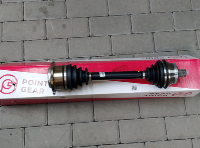 Полуось передняя правая POINT GEAR PNG70737 с ABS VOLKSWAGEN PASSAT 1.8-2.8 95->