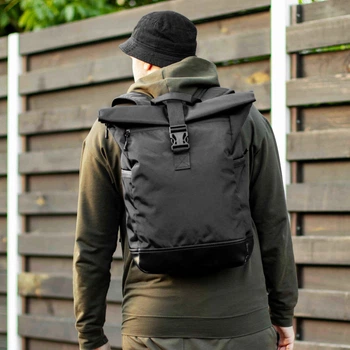 Міський рюкзак RollTop чорний тканинний з відділенням для ноутбука на 20-25 літрів Ролтоп Proof для подорожей.
