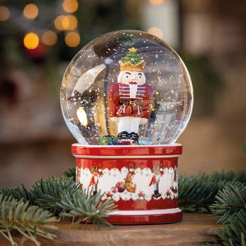 Снежный шар Villeroy & Boch Christmas Toys Memory 13х17 см щелкунчик (1483276694)