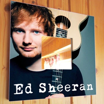 Зеркало декоративное "Певец Эд Ширан. Ed Sheeran" подарок для фанатов поп музыки, украшение в спальню, кафе, караоке