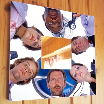 Декоративное зеркало "Доктор Хаус. House, M.D." украшение подарок фанатам тв-сериала в спальню, кафе, бар