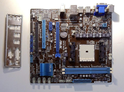 Материнская плата Asus F1A75-M LE (sFM1, AMD A75, PCI-Ex16) б/у
