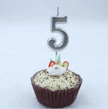 Свеча цифра "5" в торт серебро