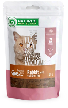 Лакомство для кошек снеки из кролика с ягодами годжи Nature's Protection Lifestyle snack for cats with rabbit and goji berries 75 г (SNK46114)