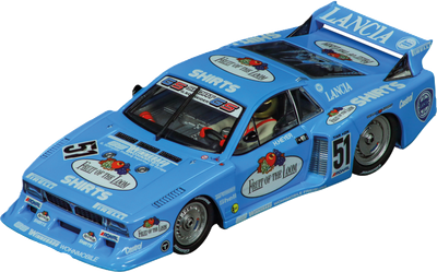 Auto Carrera Digital 132 Lancia Beta Montecarlo Turbo Fruit of the Loom (4007486320291)