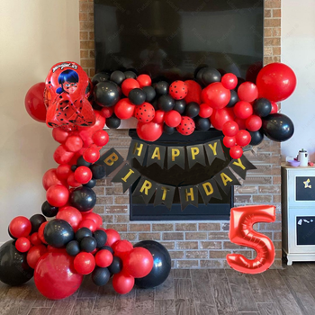 Фотозона Из Шаров Леди Баг Happy Birthday (122 шара )