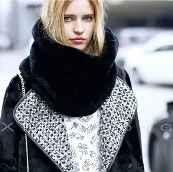 Объемный меховой снуд шарф-труба Fashion Accessories One Size черный (13-74)