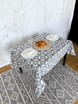 Скатертина водовідштовхуюча Delux Textil Орнамент новий 140 х 110 см (366532)