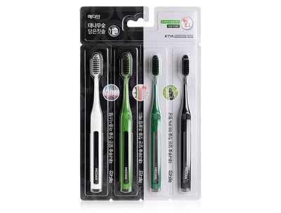 Набор зубных щеток с бамбуковым углем Median Bamboo Charcoal Toothbrush 4 Set (8809643086592)