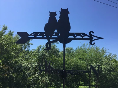 Флюгер маленький на крышу Кот с кошкой на крыше, ветряк на беседку, колодец, забор