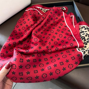 Платок бандана шарф повязка на шею сумку голову Honey Fashion Accessories красный (12-236)