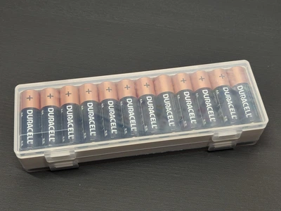 Батарейки LR6 Duracell AA 24 штуки в пластиковом боксе