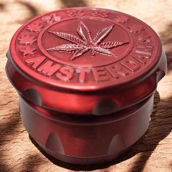 Гриндер для подрібнення тютюну D&K Grinder Cannabis Red