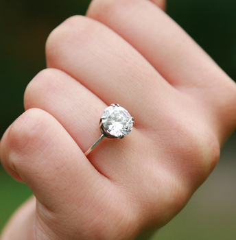 Каблучка зі срібла 925 з великим фіанітом (АРТ. №964) Розмір 17.5 Dadiverin Jewelry