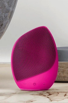 Электронная ультразвуковая щетка для лица GESKE Sonic Facial Brush 5в1 magenta