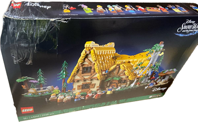 Zestaw klockow Lego Disney Chatka Krolewny Sniezki i siedmiu krasnoludkow 2228 elementow (43242) (955555906846546) - Outlet