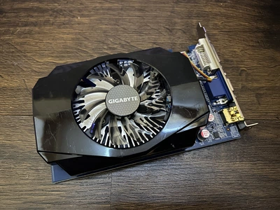 Відеокарта GT 730 2GB Gigabyte GDDR3 (GV-N730-2GI) Б/В