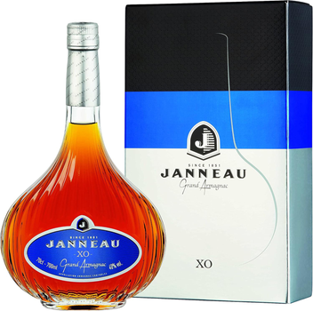 Арманьяк Janneau XO 0.7 л 40% в подарочной упаковке (3219947030101_3219940005847)