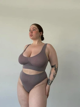 Комплект бесшовного белья plus size 2XL Сливовый