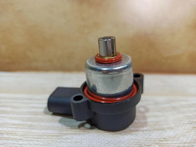 Клапан компрессора пневмоподвески 4F0698311 АУДИ (AUDI) A6 RS6 S6 A6 A7 S7 RS7 A8 S8 Q7