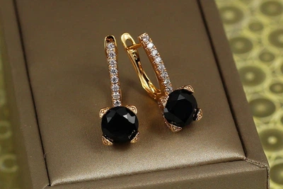 Сережки Xuping Jewelry світло у вікні з чорним каменем 2,2 см золотисті