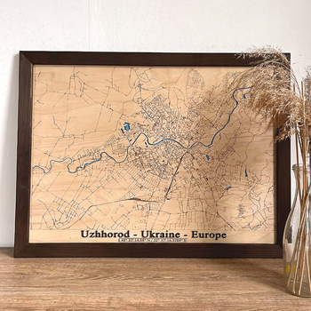 Дерев'яна мапа Love home Ужгород 80х60 см в світлій рамі (UZHGRD-S-80X60)