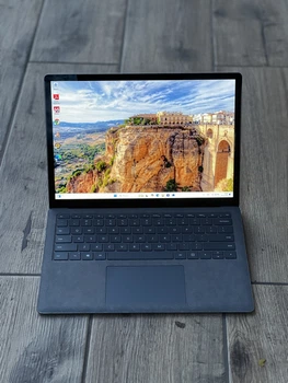 Microsoft Surface Laptop 4 13.5