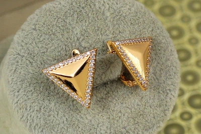 Серьги Xuping Jewelry Большой треугольник 1,6 см золотистые
