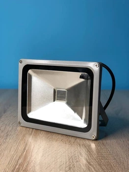 Прожектор светодиодный LED 20w RGB+пульт 6500K IP65 1LED "LEMANSO" LMP9-21 RGB