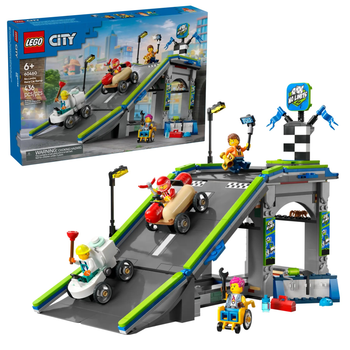 Zestaw klocków LEGO City Bez granic: tor z rampami dla wyścigówek 436 elementów (60460)