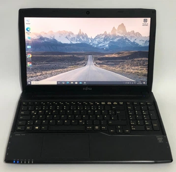 Ноутбук Fujitsu Lifebook A544 - 15,6" (1366х768) / i3-4000M / 8gb / 120gb ssd, Б/в