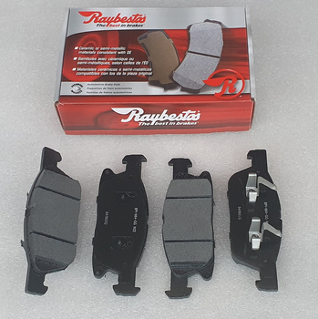 Передні керамічні колодки гальмові Ford Edge 2015-2023 Raybestos (MGD1818C, F2GZ2001H)