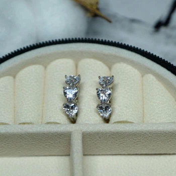 Сережки Xuping Jewelry сердечки с белым цирконом из медицинского сплава родий 14х5 мм XCP-141