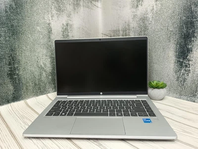 Ноутбук-алюминиевый HP ProBook 440 G8 \ 14" (1366x768) HD \ Intel i5-1135G7 \ 16 GB \ SSD 240 GB \ Windows 11 \ - Б/У