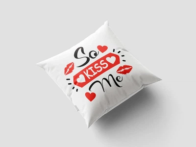 Подушка до Дня Валентина " So Kiss Me "