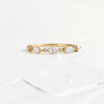 Серебряное кольцо в позолоте 56 077-10064