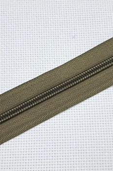 Молния YKK цвет хаки 242, спиральная Тип 5 рулонная