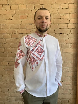 Чоловіча білосніжна вишиванка Ноко Заграва на ґудзиках червона 40